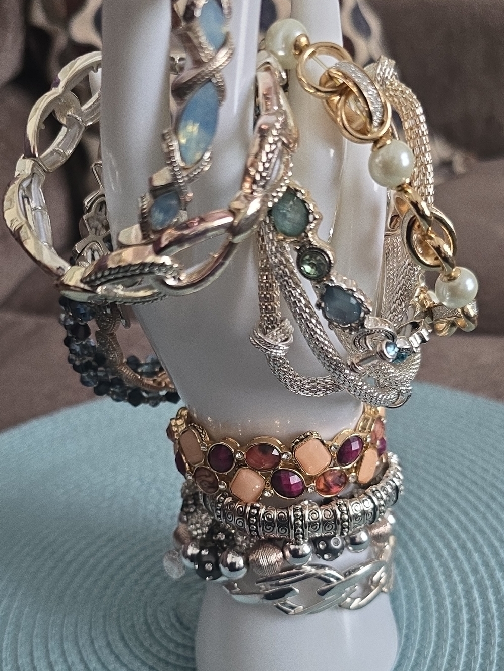 MONET, LIZ CLAIBORNE, ETC. FASHION JEWELRY BRACELETS BUNDLE 14 PIECES